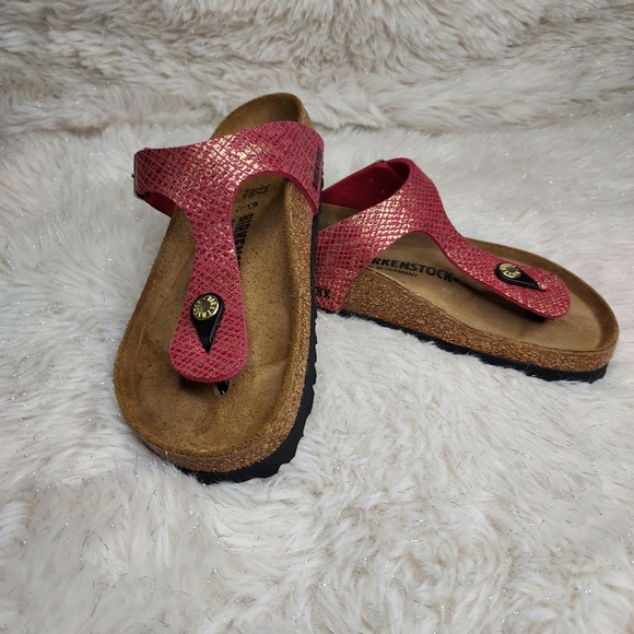 Birkenstock Women's Shiny Python Gizeh Toe-Post Sandals Fuchsia - Picture 7 of 10